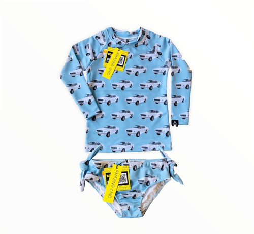 Imagen 3 de 4 de Remera Uv Upf50+ Mangas Largas Niños Autitos Oldcar