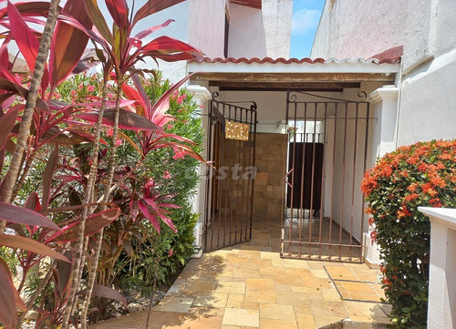 Casa En Venta En La Supermanzana 43, Aun Lado Del Parque Kabah