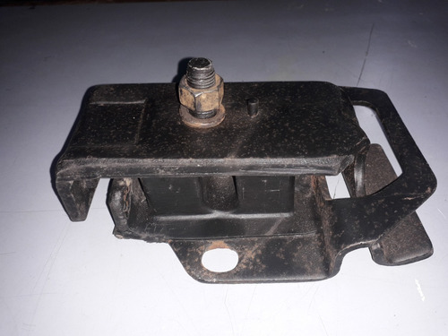 Base Soporte De Motor Caribe 2000 2300 Izquierda