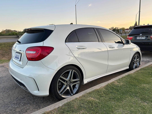 Imagen 11 de 20 de Mercedes-benz Clase A A45 Amg Divino
