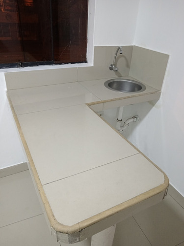 Departamento En San Borja, Mini Departamento En San Borja, Departamentos En San Borja, En Avenida Rosa Toro Cuadra 9 Cruce Con Canada Cuadra 35, Excelente Zona Comercial Todo A La Mano