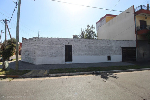 Oportunidad Venta Casa 4 Ambientes Escucha Oferta