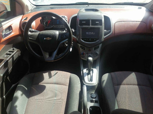 Imagen 11 de 15 de Chevrolet Sonic 2016 4p Ltz L4/1.6 Aut