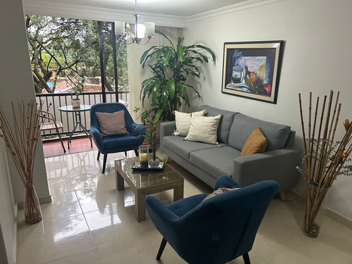 Apartamento Para La Venta En La Loma De Los Bernal 