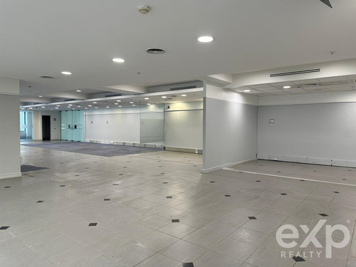 Local Comercial : 412 M2 Piso 1 En Arriendo En Andres Bello
