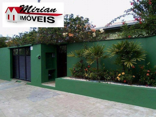Imagem 2 de 19 de Casa Com Piscina Para Venda Em Peruibe Em 3 Lotes De Terreno Com Lindo E Maravilhoso Jardim. 6 Dormitórios Sendo 4 Suítes, 2 Salas, 6 Banheiros, 5 Vag - Ca00876 - 4470519