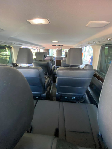 Imagen 22 de 25 de Toyota Hiace 2021 2.8 Tdi Wagon 6at 10a Vx Premium