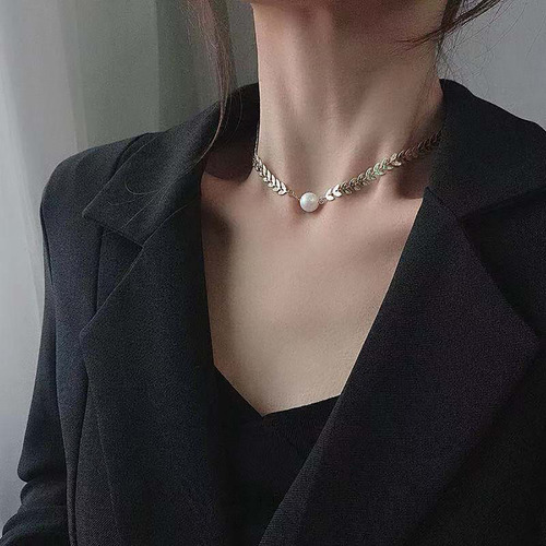 Collar De Hoja De Perla De Imitación