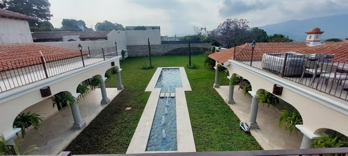 Imagen 18 de 21 de Lujosa Casa A 10 Minutos De #antiguaguatemala Dentro De Condominio Boscoso