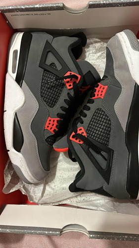 Jordan Retro 4 Infrared