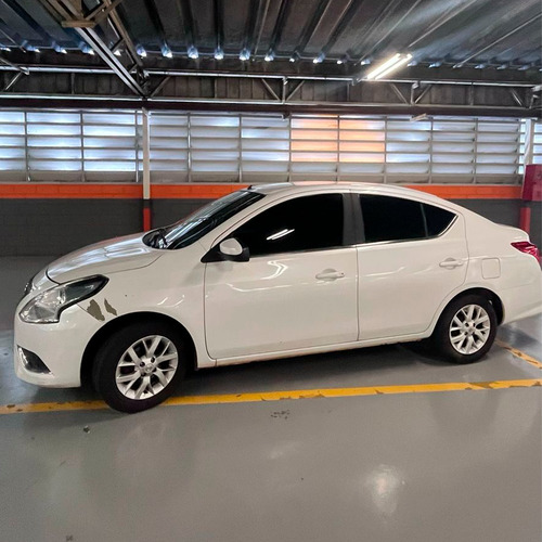 Nissan Versa 1.6 16v Sv Aut. 4p