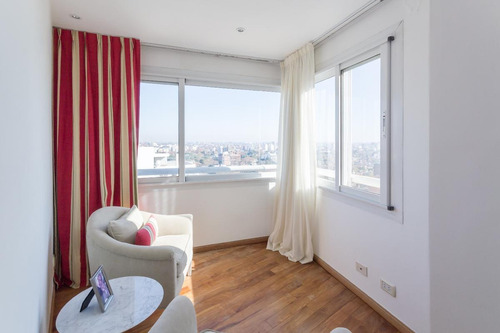 Imagen 13 de 23 de Excelente Triplex Pisos 17,18 Y 19 Con Terraza Propia, Vistas A La Ciudad Y Al Rio.