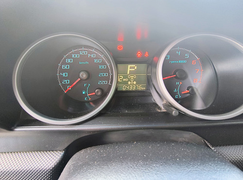 Mitsubishi Pajero TR4 2.0 4x4 Flex Aut. 5p