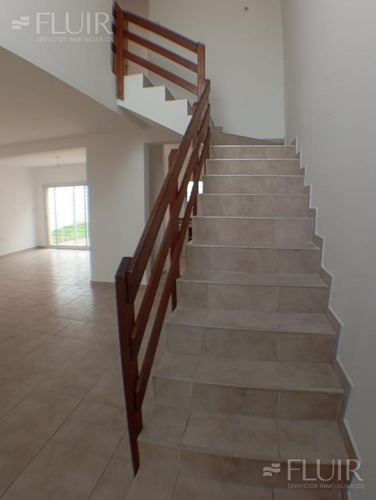 Alquilo Duplex 3dorm En Nuevo Poeta Lugones Patio Con Asador