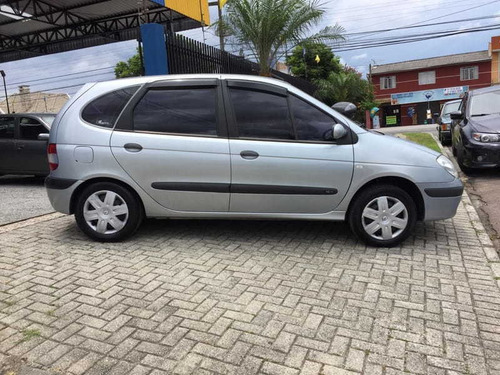 Renault - Scenic Authentique 1.6 16v 4p 2008