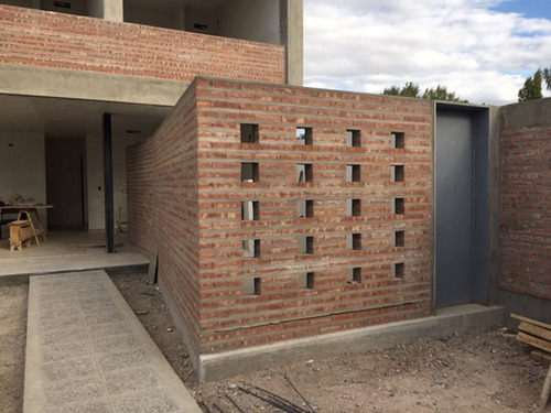 Venta Duplex 3 Dormitorios En Centenario