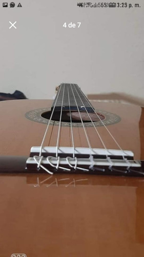 Imagen 4 de 7 de Guitarra Alhambra 4p