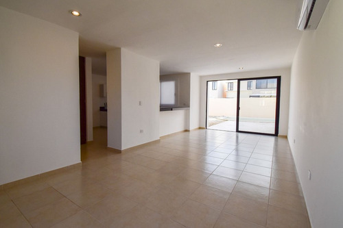 Casa En Venta En Mérida, Privada Andres, Cumbres De Novonorte, Conkal