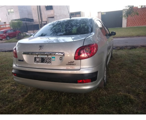 Peugeot 207 1.4 Sedan Xs