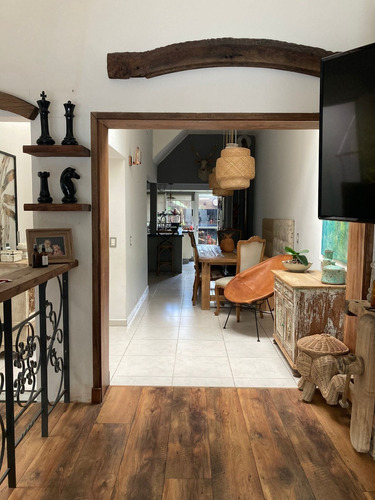 Imagen 4 de 24 de Dueño Vende Hermosa Casa En Excelente Estado, Luminosa Y Con Ubicación Ideal.