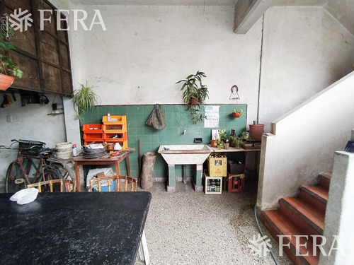 Imagen 19 de 30 de Venta De Casa Para 2 Familias De 5 Ambientes Con Cochera , Jardín Y Patio Wilde (27362)