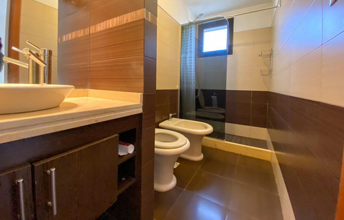 Imagen 8 de 10 de Apartamento Con Renta, 2d Con Estufa Y Parrillero