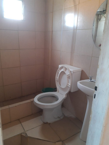Imagen 11 de 13 de Venta De Casa Con Tres Departamentos
