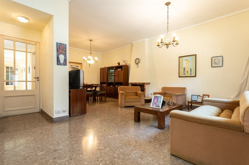 Imagen 1 de 30 de Venta Casa Parque Chacabuco