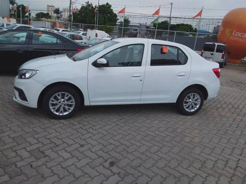 Imagem 8 de 8 de Renault Logan 1.0 12v Sce Flex Zen Manual