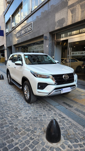 Imagen 9 de 16 de Toyota Sw4 Srx 7a At 2022 0km