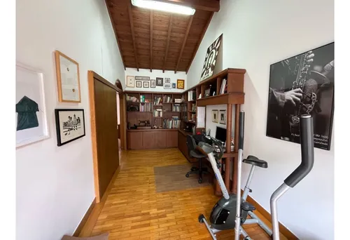 Casa Poblado De Niveles- Con Diferentes Ambientes -249mt- 3alcobas