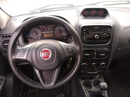 Fiat Strada 1.8 Adventure Cab. Dupla 2015/2016 ( 3 Portas )