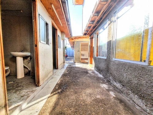 Real Oportunidad Inversión! 12 Dorm. 6 Baños, 3 Deptos Inter