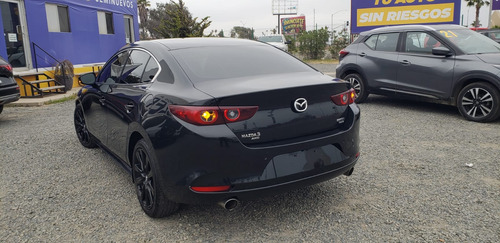 Mazda 3 Carbon Edition 2023