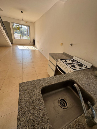 Venta Duplex 3 Ambientes Con Jardin Y Cochera