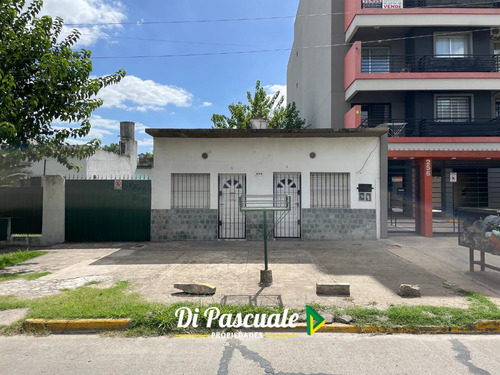 Alquiler Comercial Oficina Con Cocina, Baño Y Patio - Moreno Norte