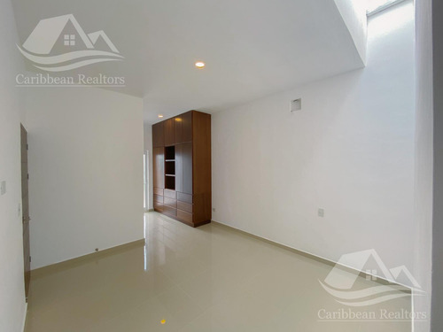 Casa En Residencial Vía Cumbres Cancún