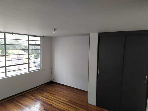 Imagen 9 de 10 de Apt. Centro Con Administración Y Agua Incluida