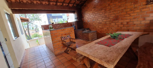 Imagem 6 de 24 de Linda Casa Toda Reformada, 03 Quartos No Castelo!!! - 4536