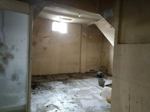 Imagen 3 de 9 de Galpon En Venta En Ciudadela