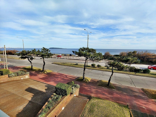 Imagen 1 de 23 de Apartamento En Primera Fila De Playa Mansa