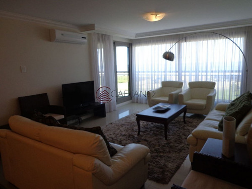 Imagen 9 de 30 de Imperiale - Punta Del Este Brava