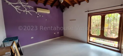 Casa Caurimare 25-20431 R.e