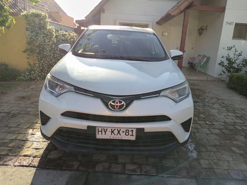 Toyota RAV4 Std 4x2 722cl0
