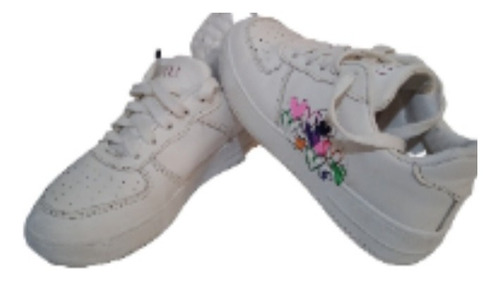 Zapatos Deportivos Blancos Marca Jadu Niña, Talla 33