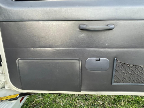 Imagen 16 de 19 de Toyota Prado 2005 2.7 Sumo