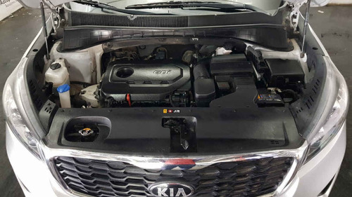 Imagen 11 de 15 de Kia Sorento 2019 5p Lx, L4, Ta 6vel, Tela, 7 Pas., Ra-17