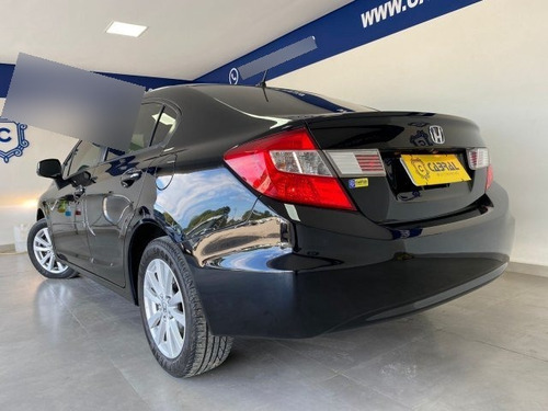 Imagem 10 de 10 de Civic 1.8 Lxs 16v Flex 4p Manual
