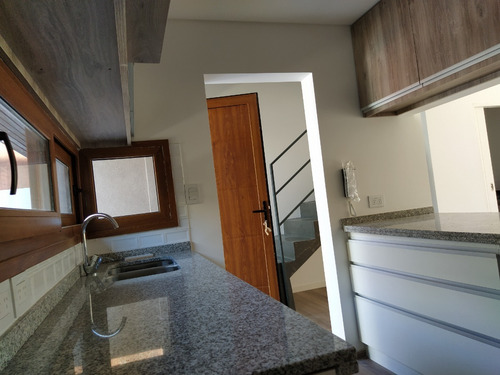 Imagen 9 de 24 de Dúplex De Categoría A Estrenar En Venta En City Bell-amplio Lote-
