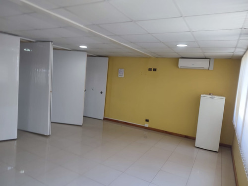Oficina Amplia En Centro De Concepción